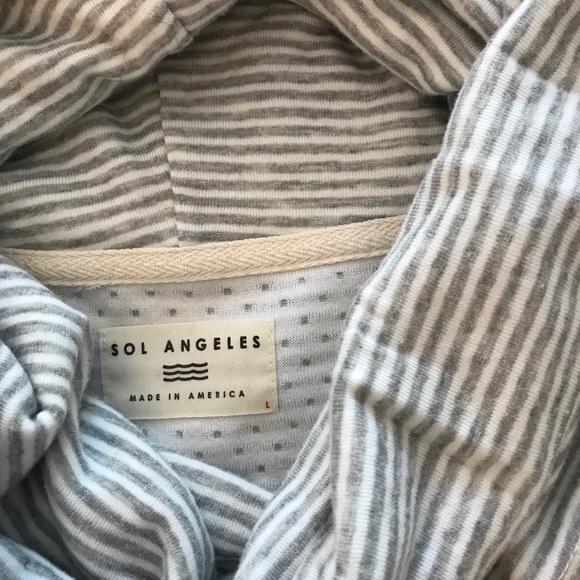 Super confy stylish sweater - Picture 2 of 2